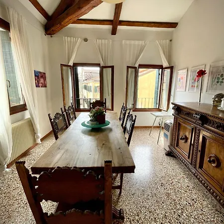 Ve-nice Giuffa C4834 Apartamento