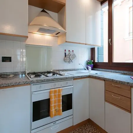 Ve-nice Giuffa C4834 Apartament