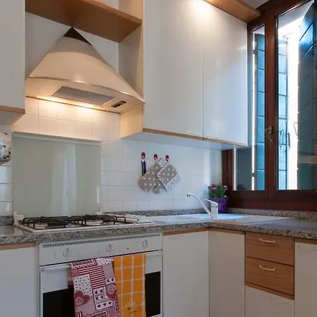 Ve-nice Giuffa C4834 *